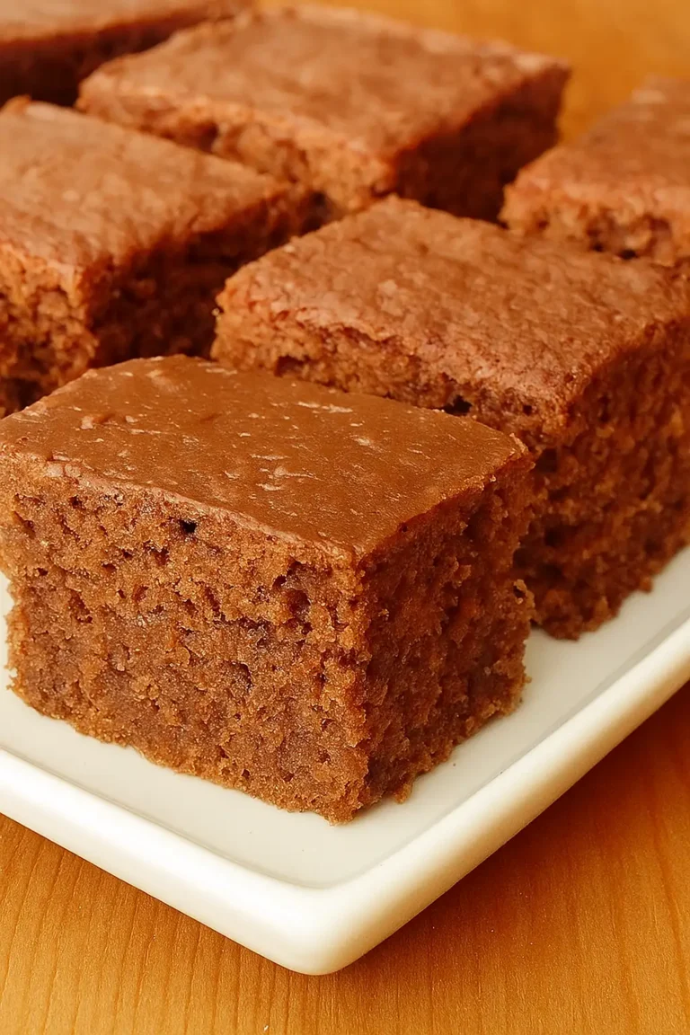 Blitzschneller Apfel-Schoko-Kuchen mit Saure-Sahne-Creme